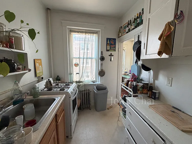 70 Chiswick Rd #15 — Photo 25