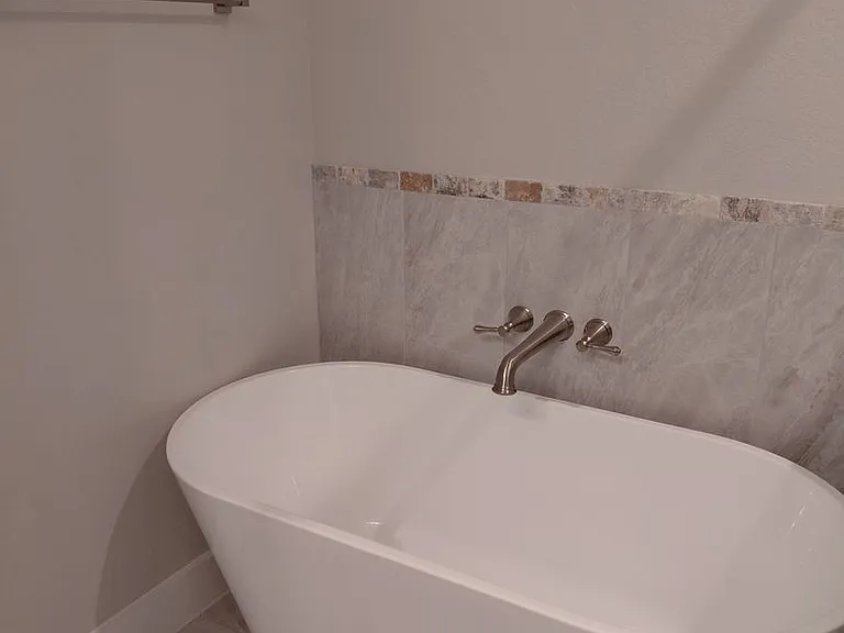 648 The Cottages Dr — Photo 9