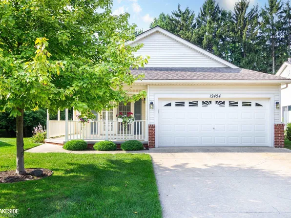12454 Glasgow Dr #43, Romeo, MI 48065