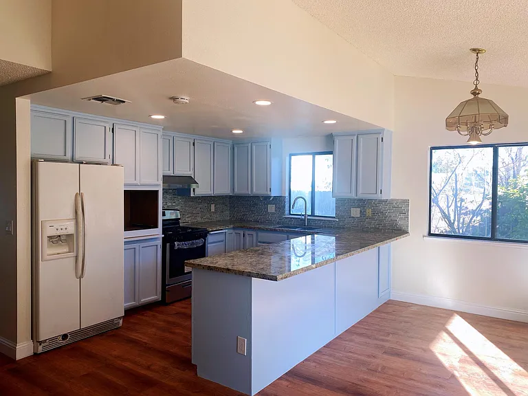 1589 Wisconsin Ave — Photo 4