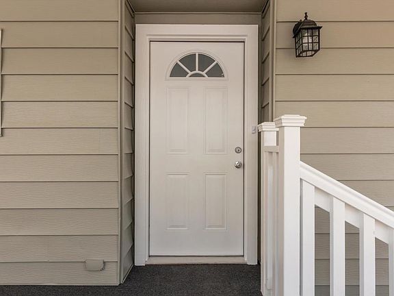 3rd image of 718 Sycamore Ave Space 181