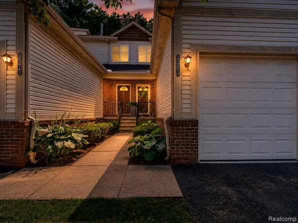 3383 Baldwin Woods Dr, Lake Orion, MI 48359