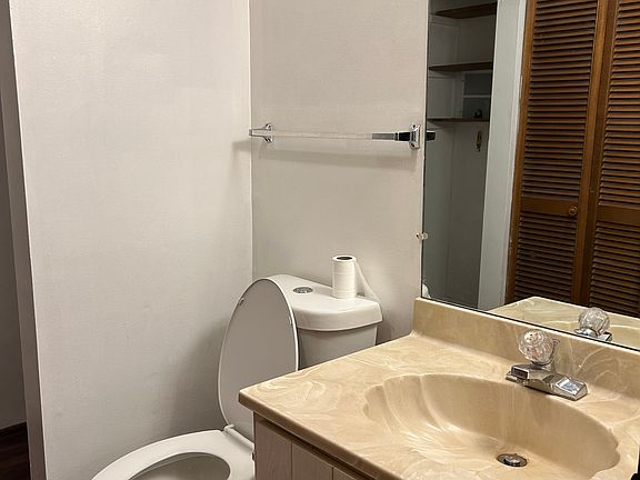 5th image of 9116 Woodpark Ln APT C
