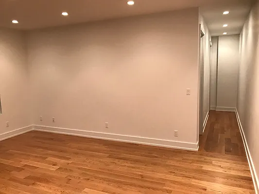 Rented by PMG Real Estate  | media 38