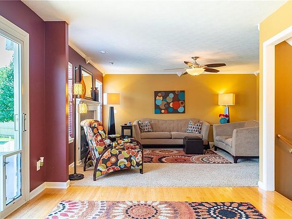 4th image of 3961 Saddleridge Cir