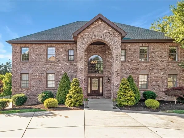 122 Midway Dr, Mc Kees Rocks, PA 15136