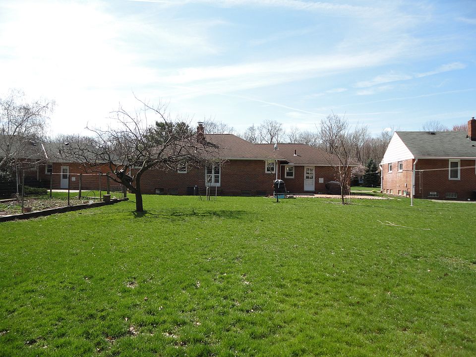2nd image of 1959 Brushview Dr