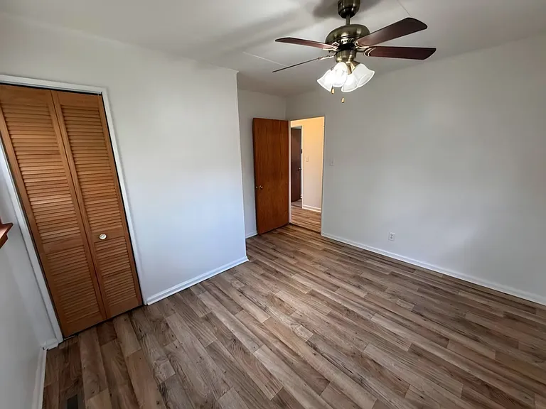 2147 Pennsylvania St — Photo 17