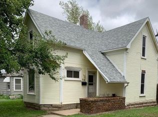 914 State St, Larned, KS 67550