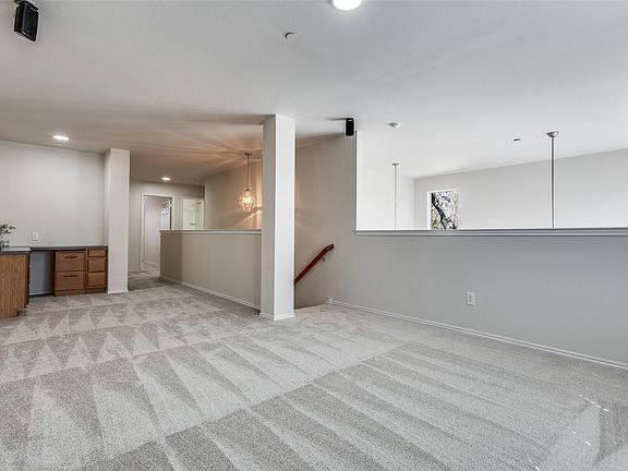 5th image of 252 Turnberry Ln