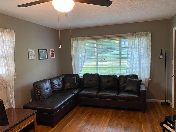 4th image of 3100 Mayfield Dr