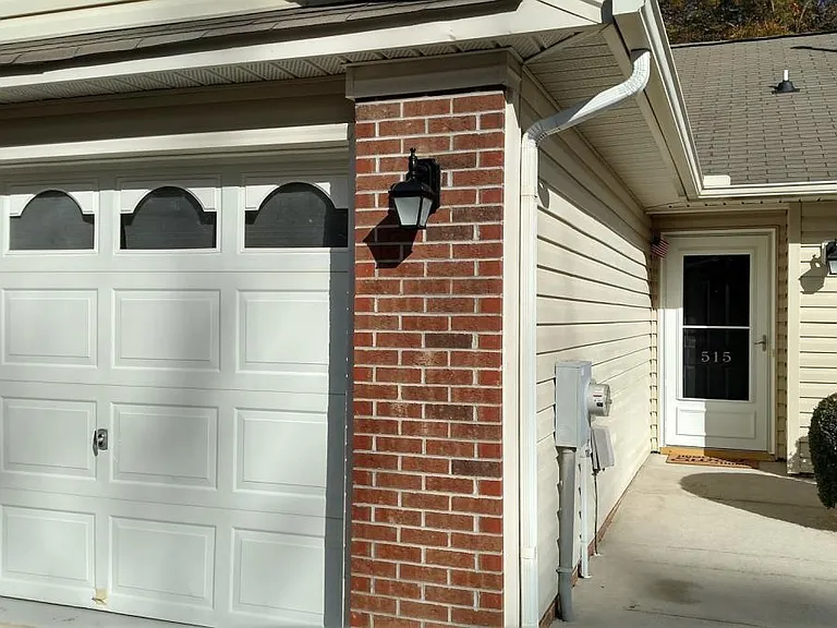515 Lumberly Ln — Photo 1