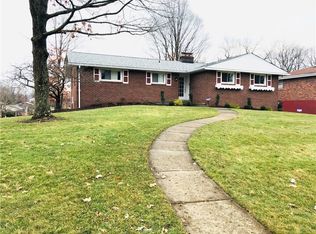 101 Idleworth Dr, Coraopolis, PA 15108