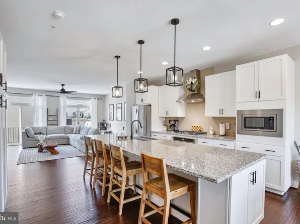 22967 Quiet Crossing Ter, Ashburn, VA 20148