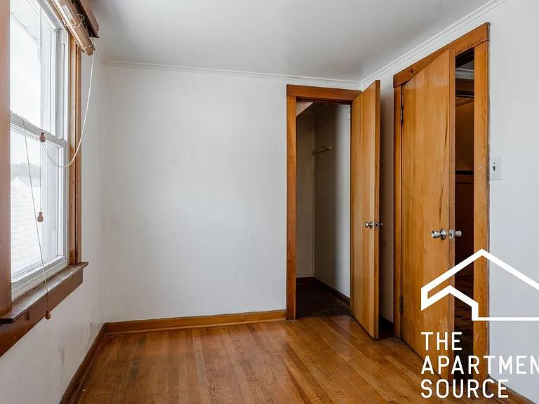 1334 W Barry Ave #3 — Photo 9