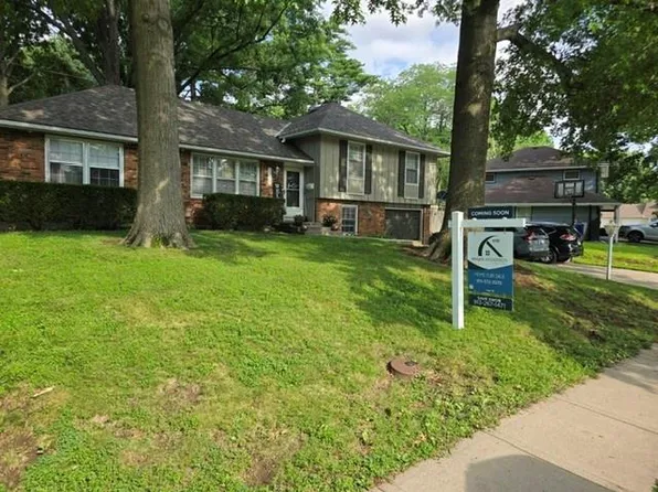 5223 Cody St, Shawnee, KS 66203