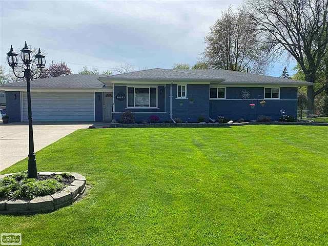 1st image of 50553 Shamrock Dr W