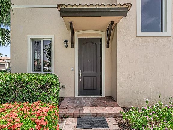 4th image of 7283 Prudencia Drive