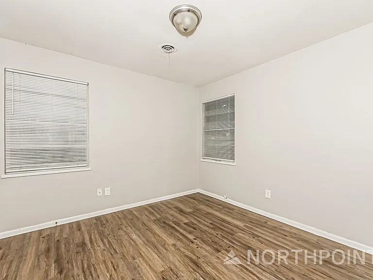 2207 Dennis St — Photo 14