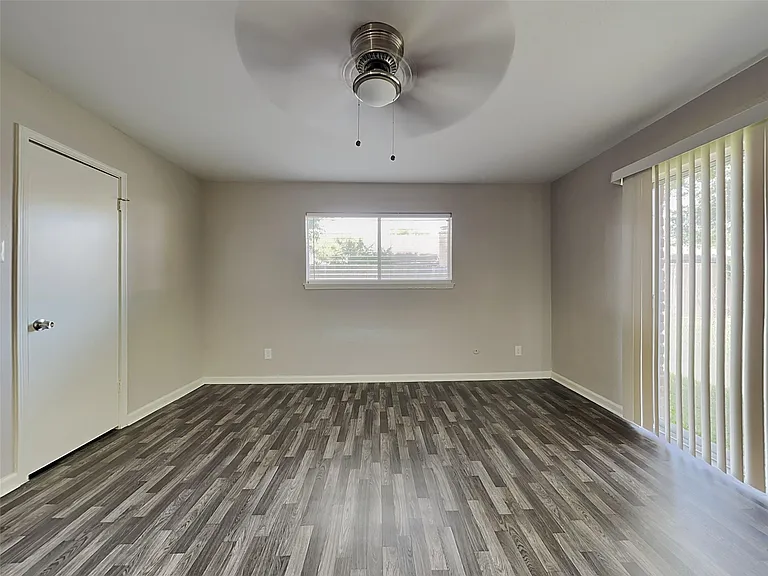 16007 Brookford Dr — Photo 9