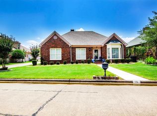 15 Old Delmonte Dr, Little Rock, AR 72212