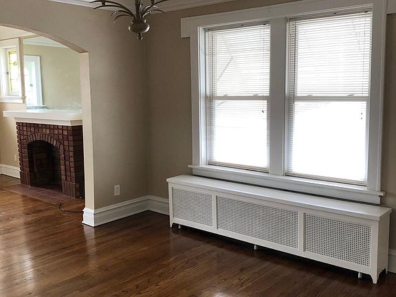 5th image of 3975 Wilmington Ave