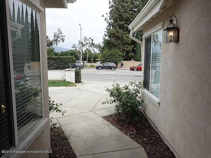 21 S Michillinda Ave — Photo 15