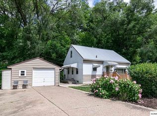 573 Springreen Ct, Dubuque, IA 52001