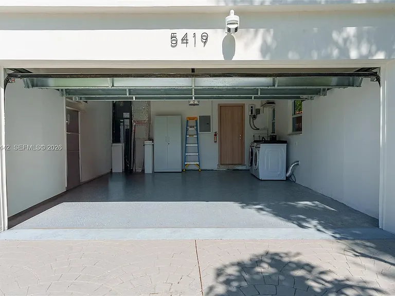 5419 NE 22nd Ave — Photo 25