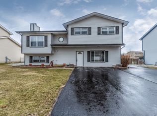 7560 W Inverness Ln, Frankfort, IL 60423