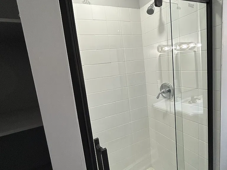 516 Woodbourne Ave — Photo 22