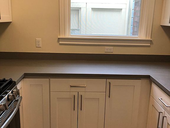 4th image of 710 33rd Ave APT 1