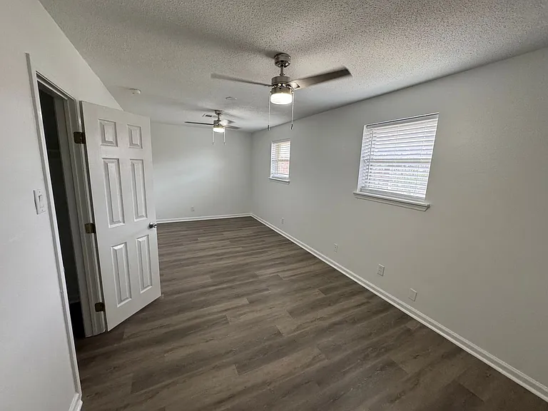 1512 Lake Ave — Photo 22