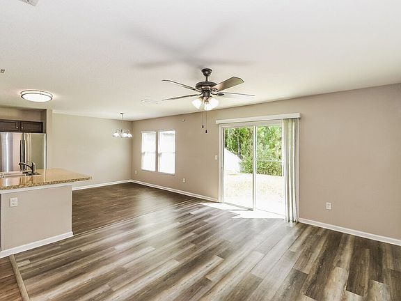 3rd image of 3070 Greywood Ln