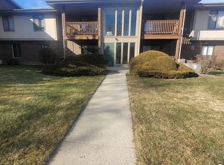 803 Garden Cir APT 7A, Streamwood, IL 60107