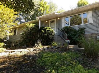 2250 W Hardies Rd, Gibsonia, PA 15044