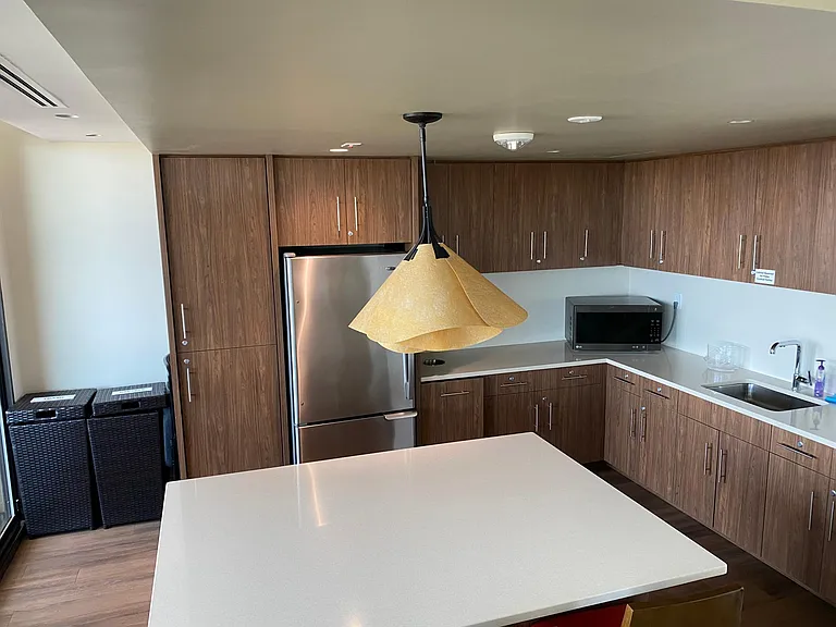 400 Madison St #403 — Photo 31