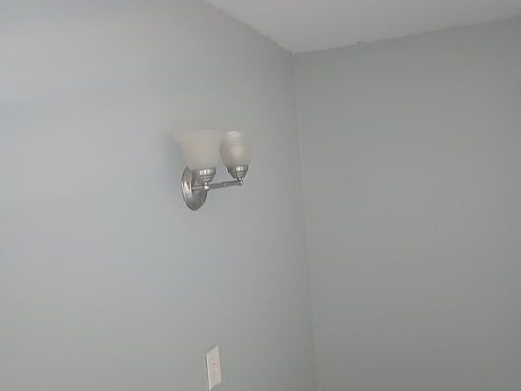 5th image of 145 Edenwald Ave