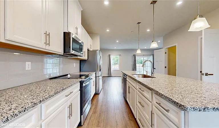 4908 Spruce Rd — Photo 10