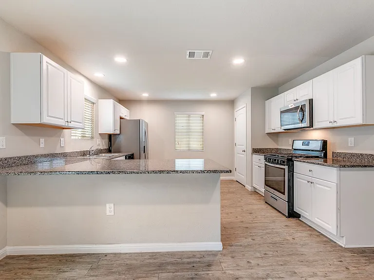 10302 Relic Oaks — Photo 9