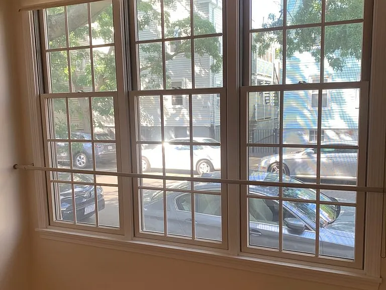 2-6 Hurley St — Photo 2