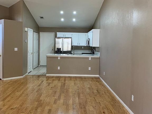 5th image of 9725 Tiaquinn Ave Unit 101