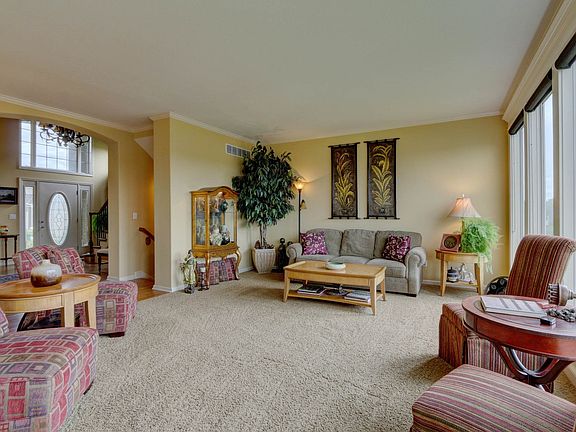 5th image of 5726 NE Timber Hills Dr
