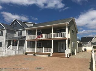 6 4th Ave, Seaside Heights, NJ 08751