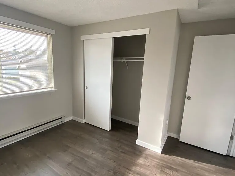 75 W Whidbey Ave #C202 — Photo 3