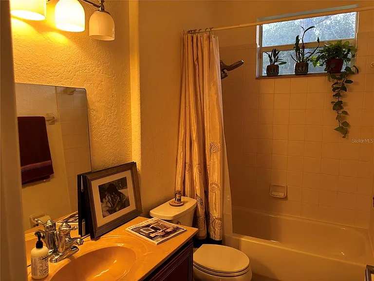 10703 Banfield Dr — Photo 23