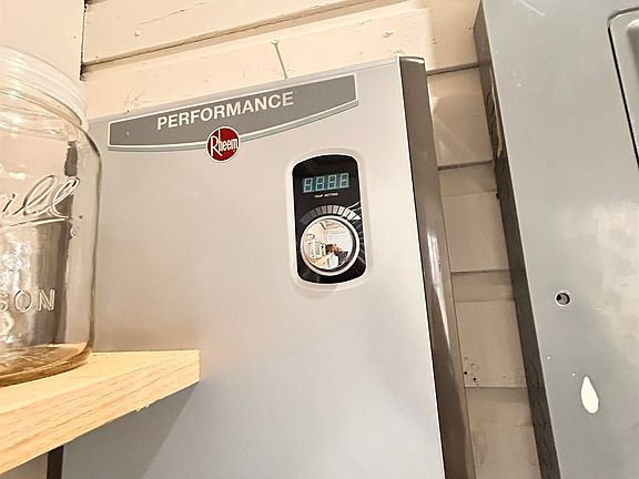 2nd image of 3 Jesse St