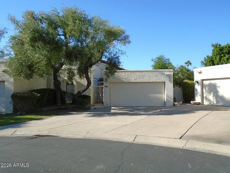 1910 E Winter Dr — Photo 1