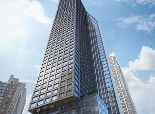 8 Wellesley St W #LPH01, Toronto, ON M4Y 1E7