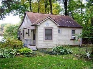 4996 Forest Dr, Rome, OH 44085